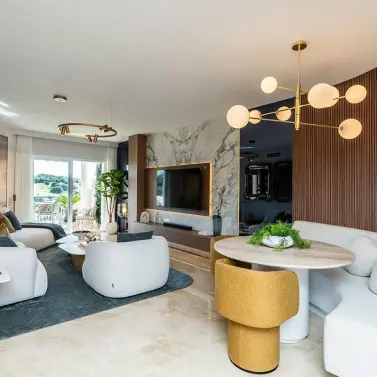Venta de apartamento en planta media en Bel Air