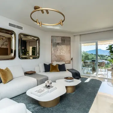 Venta de apartamento en planta media en Bel Air