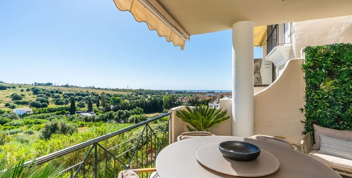 Sale of middle floor apartment in Bel Air 27