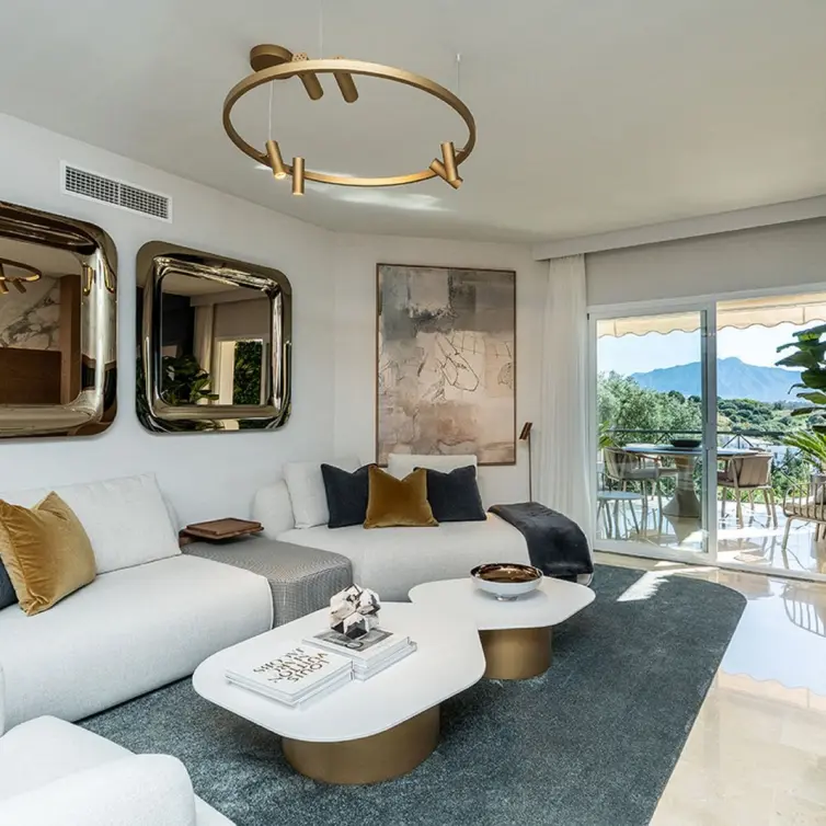 Продажа апартаментов на среднем этаже в Bel Air