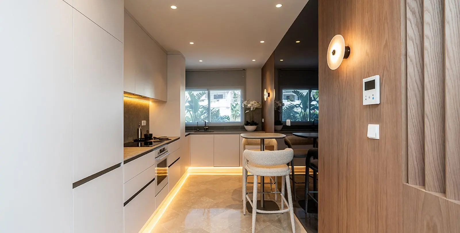Venta de apartamento en planta media en Bel Air 15