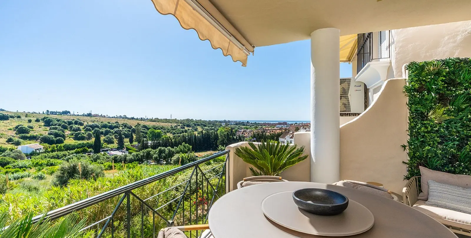 Venta de apartamento en planta media en Bel Air 27