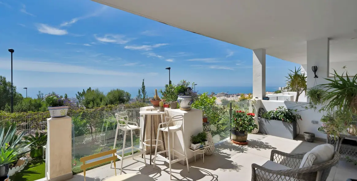 Продажа апартаментов на первом этаже в Benalmadena 2