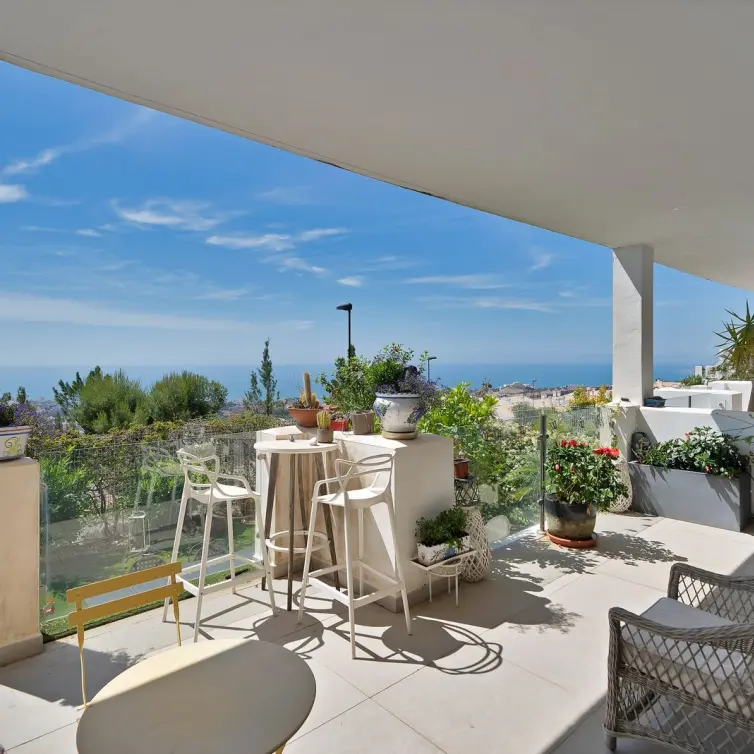 Sale of ground floor apartment in Benalmadena