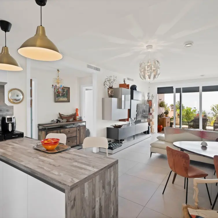 Sale of ground floor apartment in Benalmadena