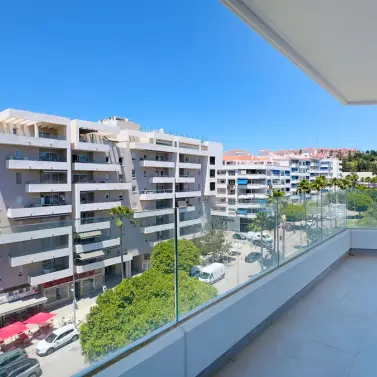 Sale of penthouse in Nueva Andalucía