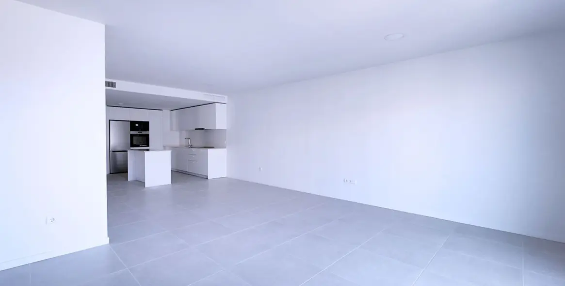 Sale of penthouse in Nueva Andalucía 11