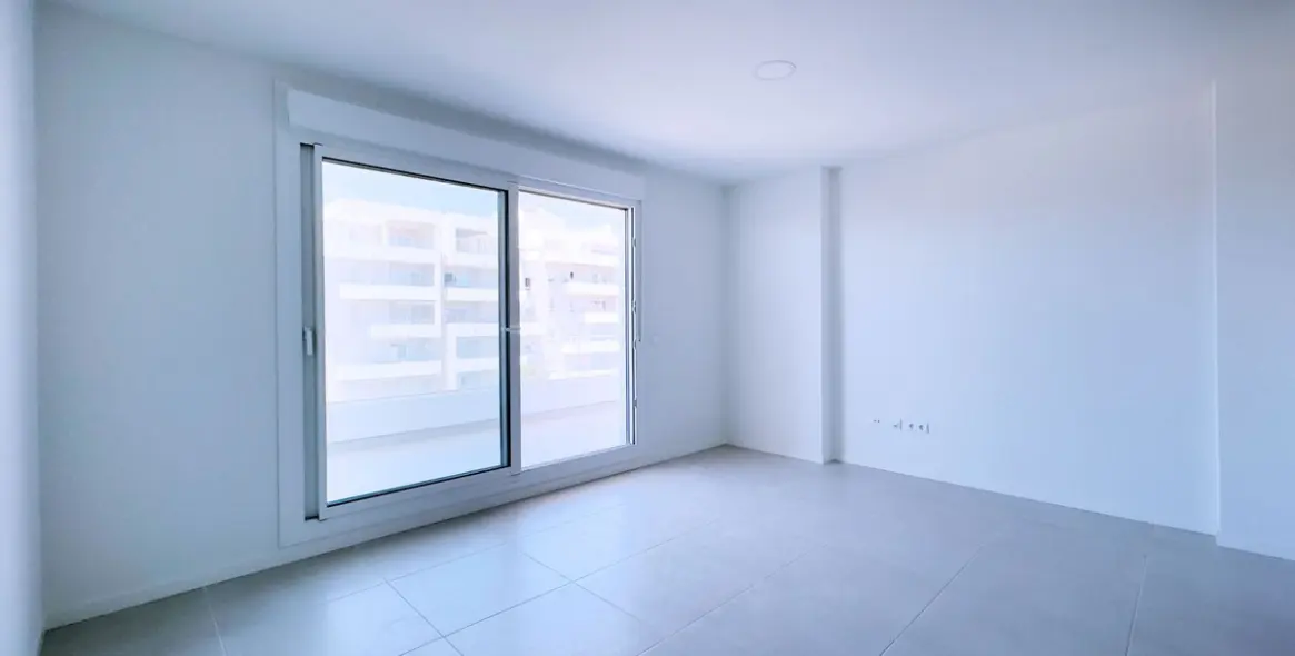 Sale of penthouse in Nueva Andalucía 12