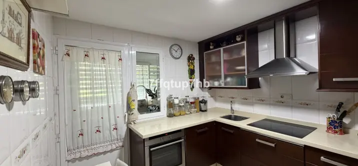 Продажа апартаментов на среднем этаже в Estepona 3