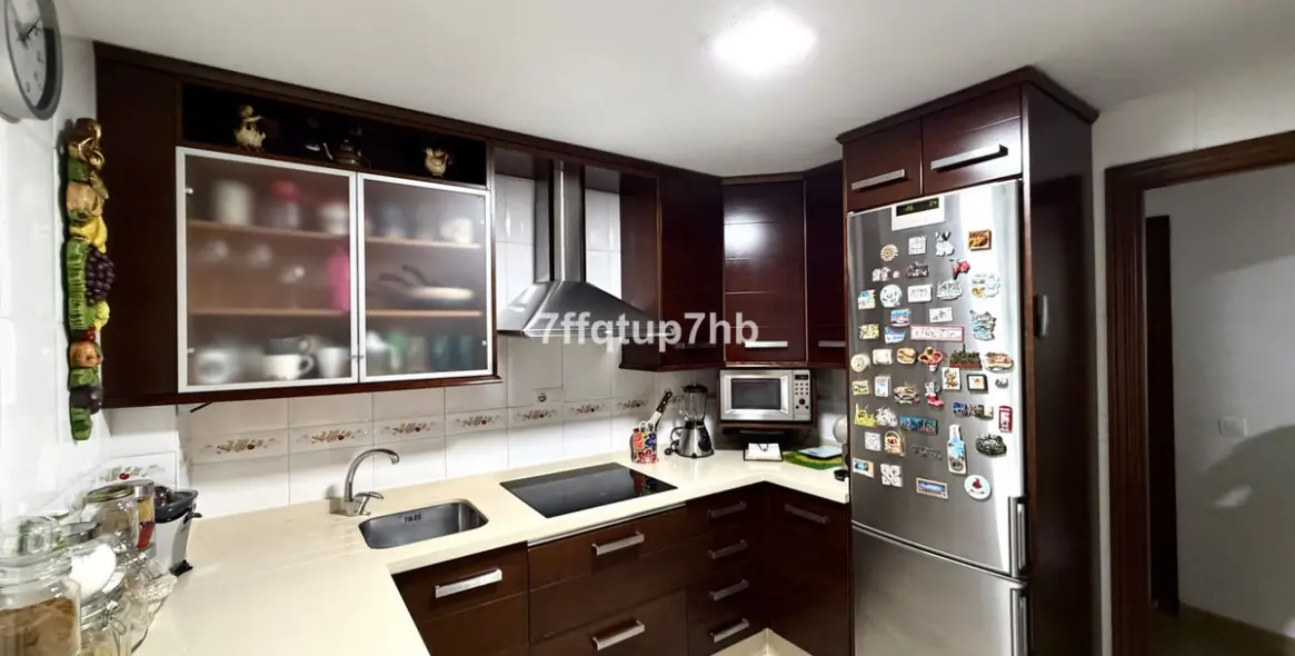 Продажа апартаментов на среднем этаже в Estepona 8