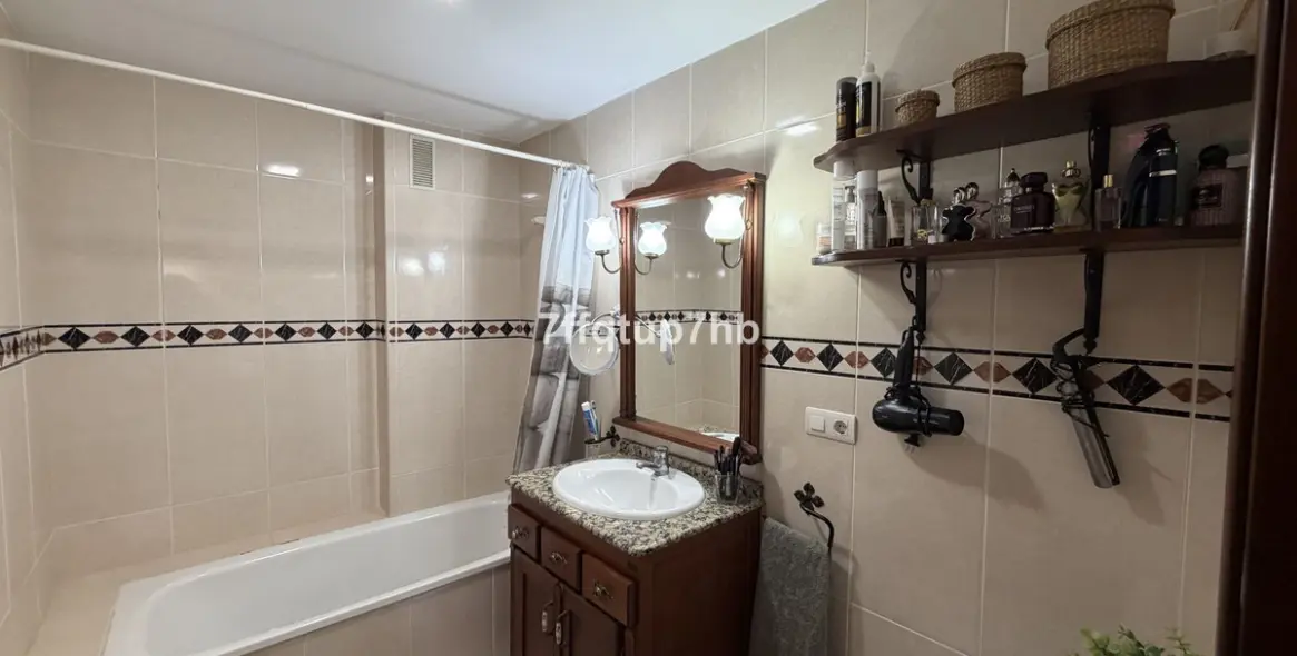 Продажа апартаментов на среднем этаже в Estepona 11