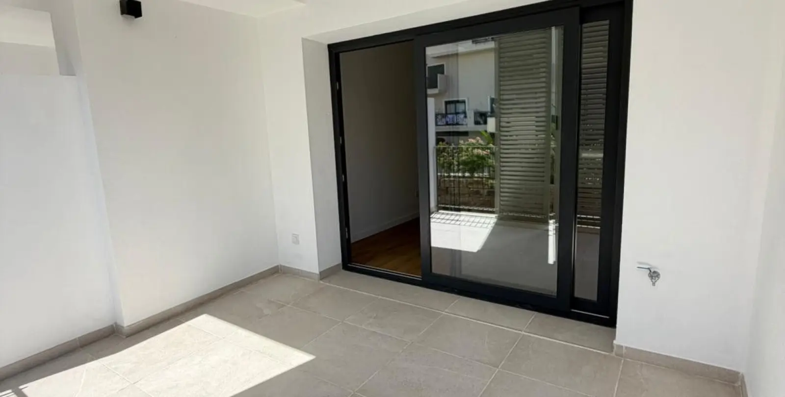 Продажа апартаментов на среднем этаже в Estepona 20