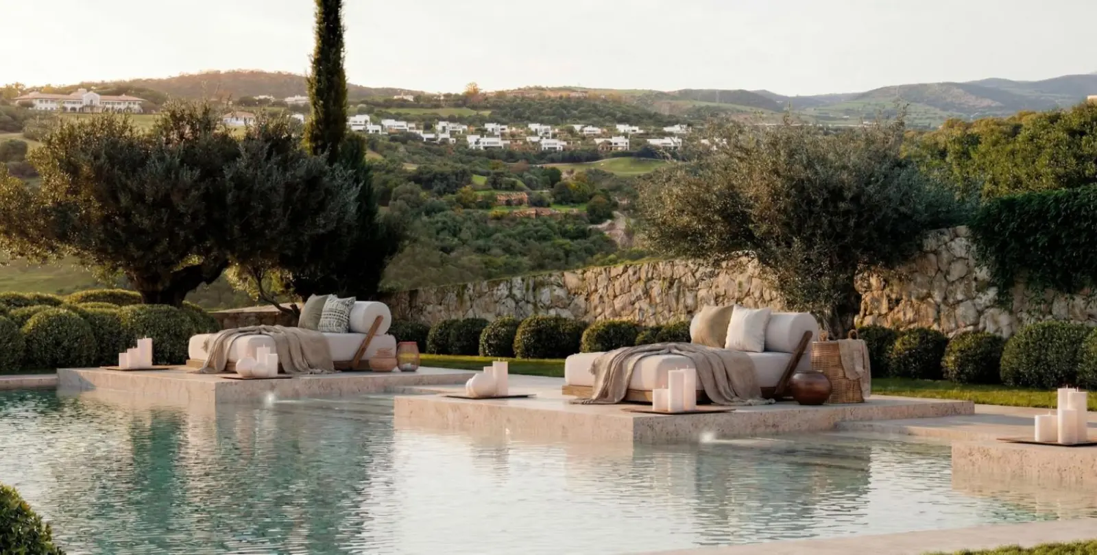 Sale of ground floor apartment in Casares 2
