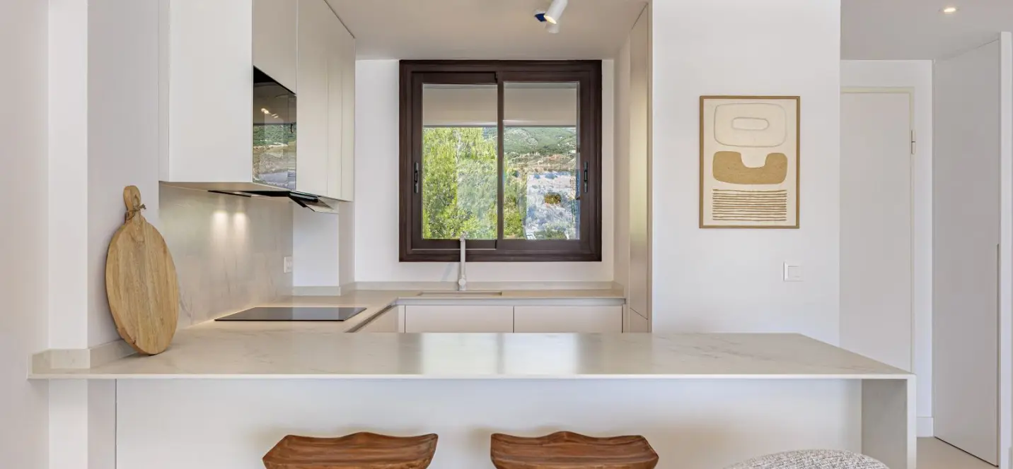 Venta de apartamento en planta media en Fuengirola 2