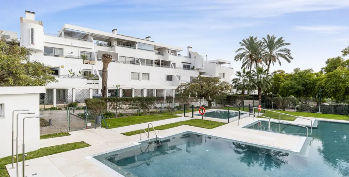 Продажа двухуровневого пентхауса в La Cala de Mijas 1