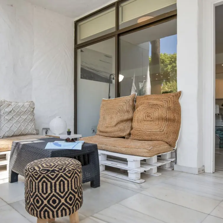 Sale of ground floor apartment in Puerto Banús
