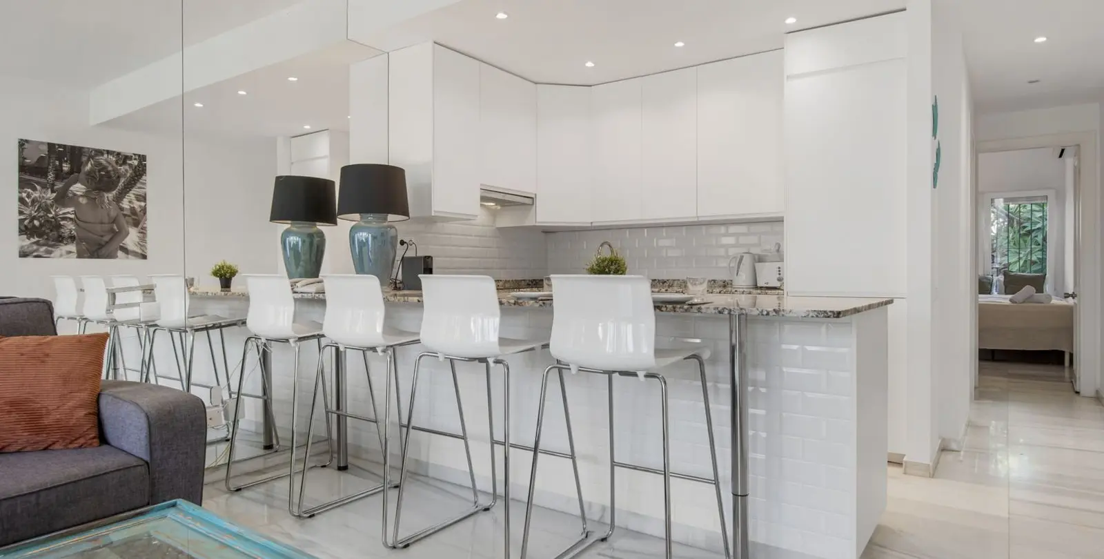 Sale of ground floor apartment in Puerto Banús 7
