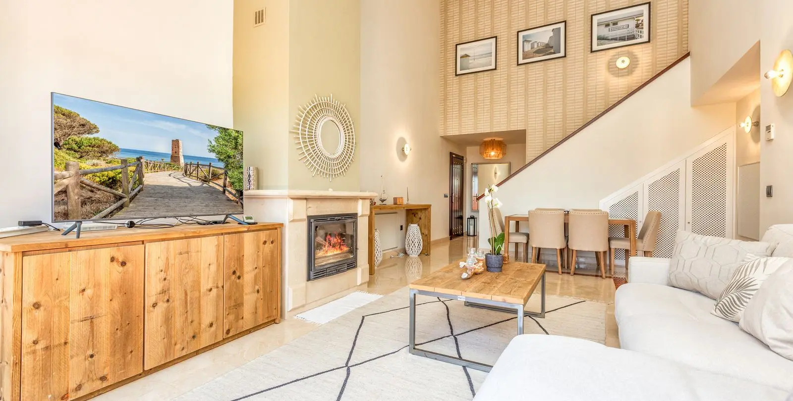 Sale of penthouse duplex in La Mairena 14