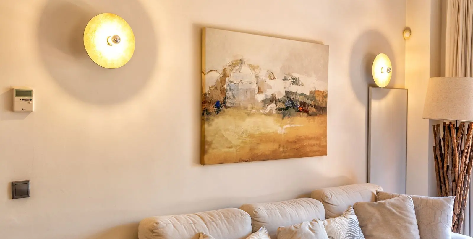 Sale of penthouse duplex in La Mairena 45