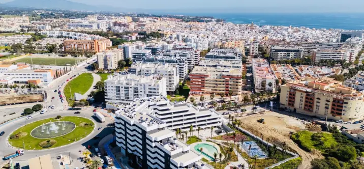 Продажа пентхауса в Estepona 0