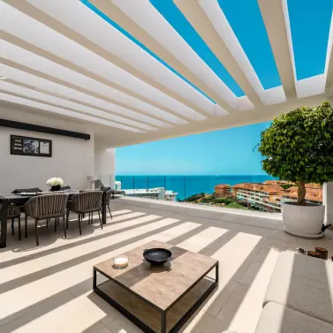Venta de ático dúplex en Carvajal