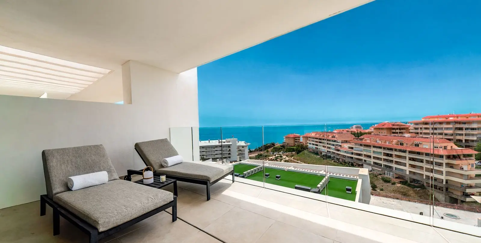 Sale of penthouse duplex in Carvajal 11