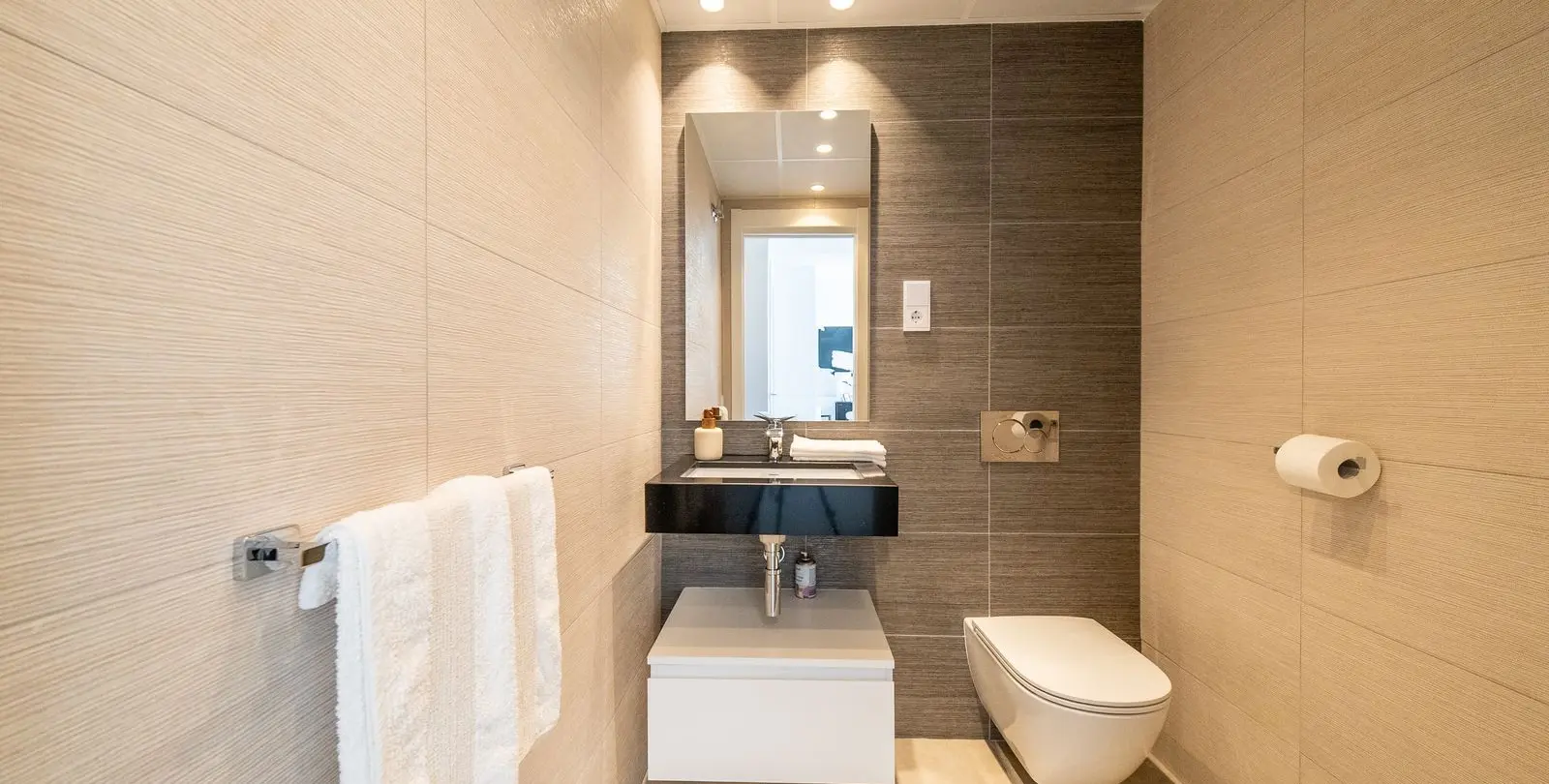Sale of penthouse duplex in Carvajal 25