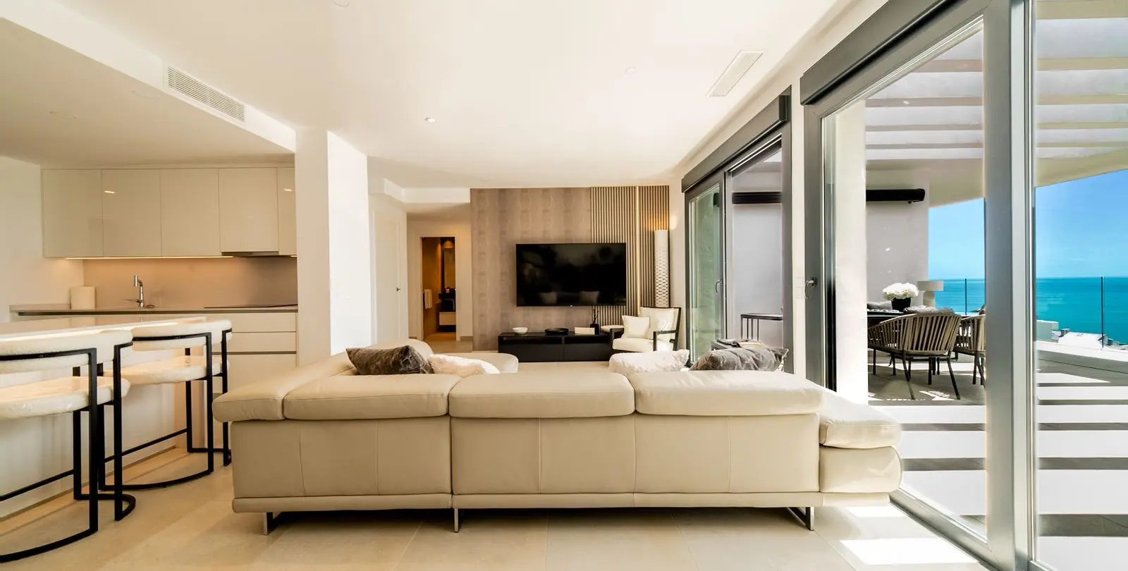 Sale of penthouse duplex in Carvajal 27