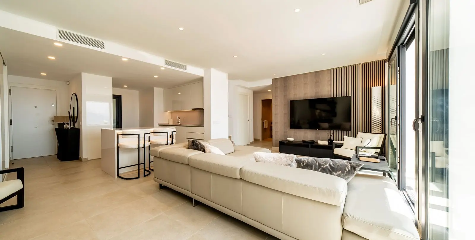 Sale of penthouse duplex in Carvajal 28