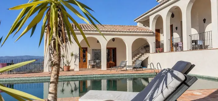 Venta de villa independiente en Alcaucín 3