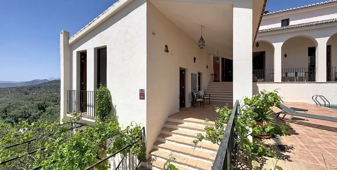 Venta de villa independiente en Alcaucín 6
