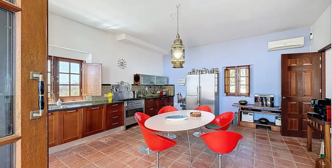 Venta de villa independiente en Alcaucín 14