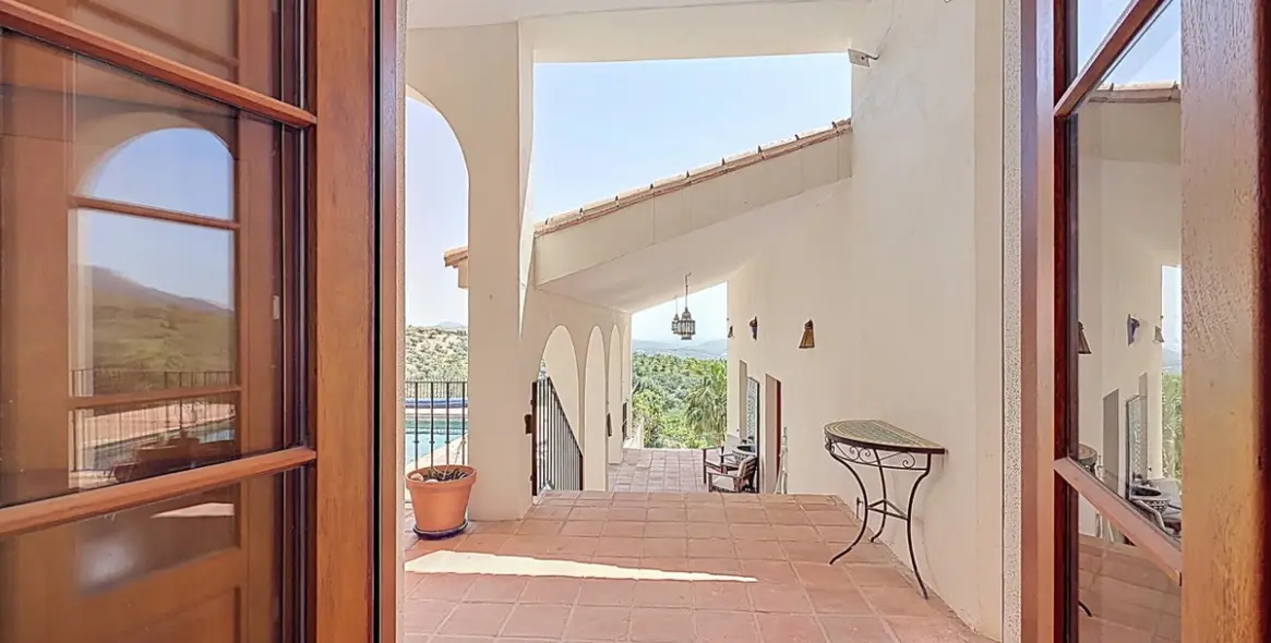 Venta de villa independiente en Alcaucín 17
