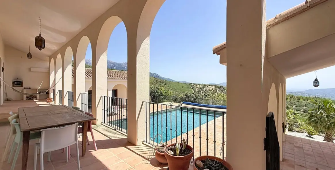 Venta de villa independiente en Alcaucín 18