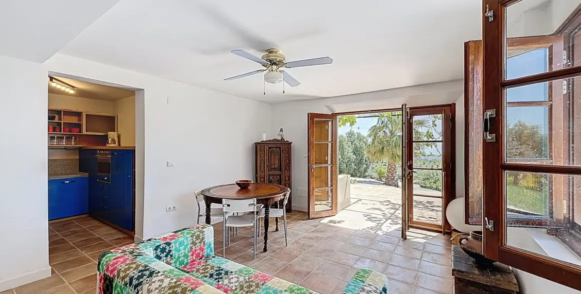 Venta de villa independiente en Alcaucín 38