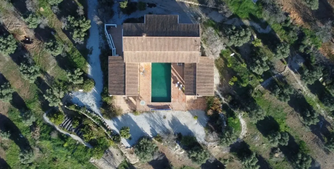 Venta de villa independiente en Alcaucín 54
