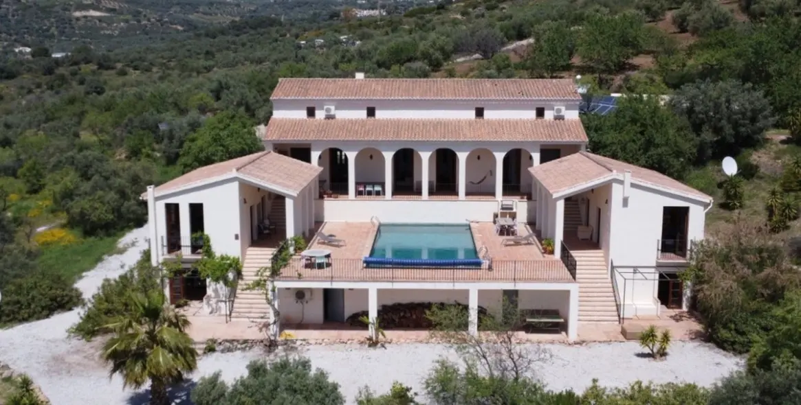 Venta de villa independiente en Alcaucín 58