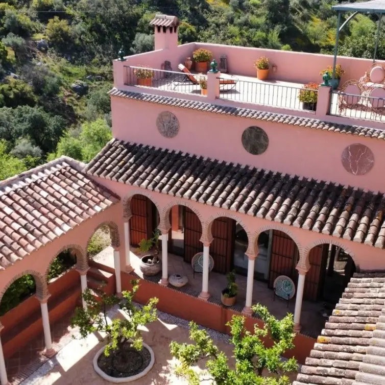 Sale of detached villa in Comares