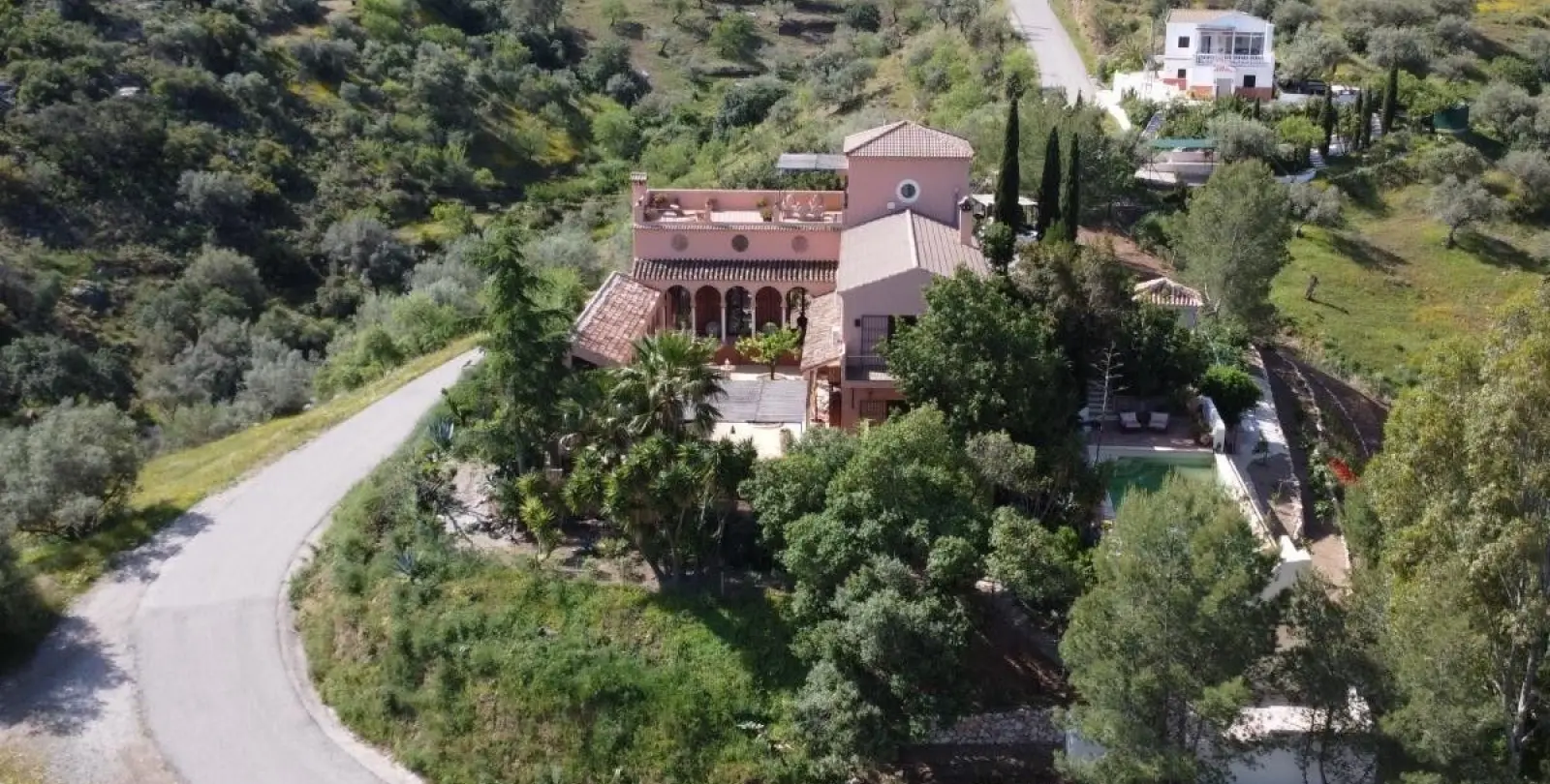 Sale of detached villa in Comares 9