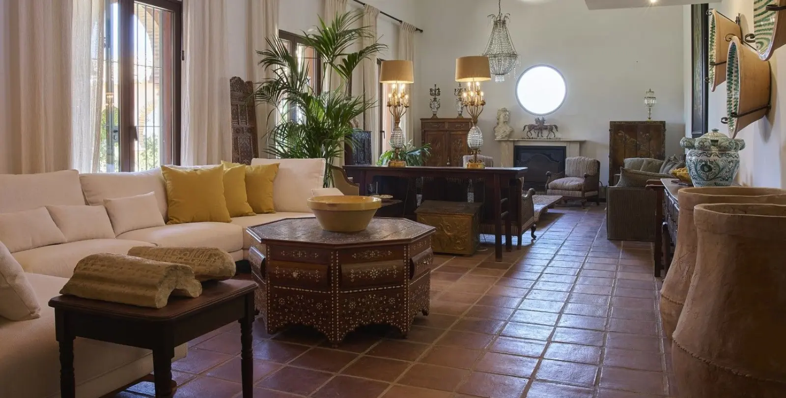 Sale of detached villa in Comares 23