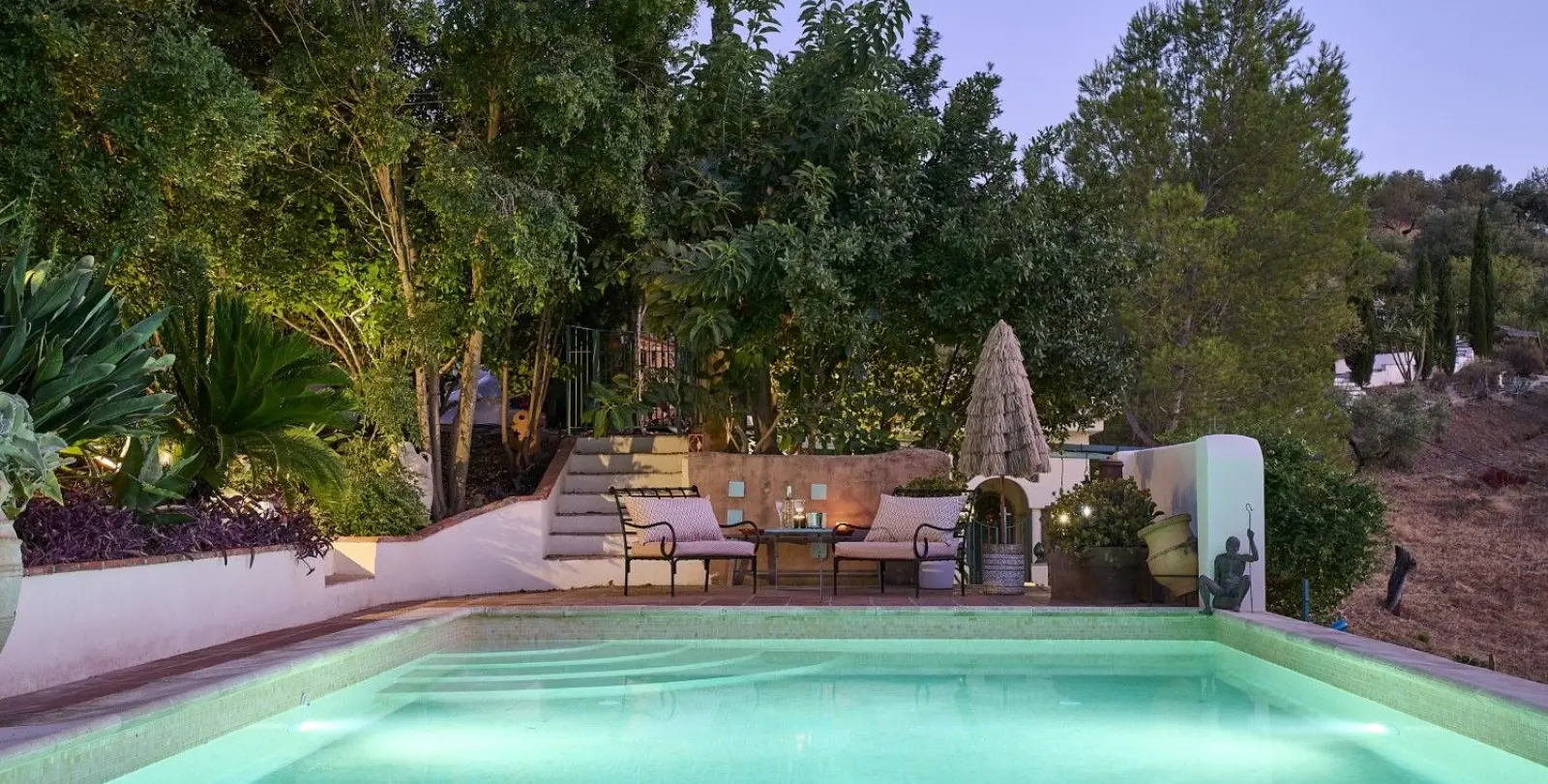 Sale of detached villa in Comares 38