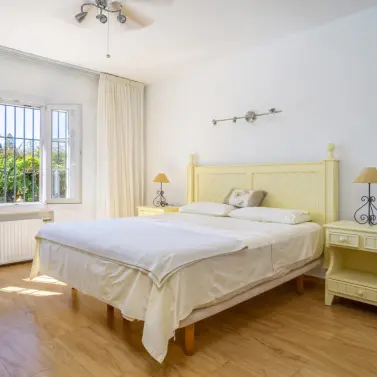 Venta de villa independiente en Guadalmina Alta