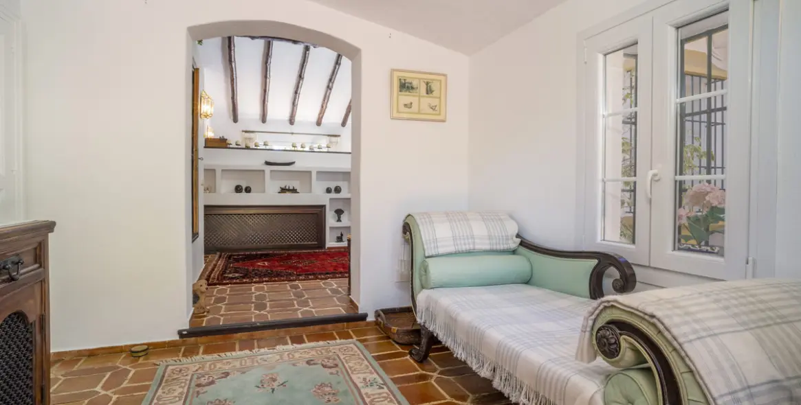 Venta de villa independiente en Guadalmina Alta 14