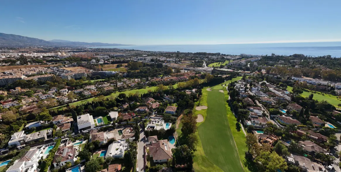 Venta de villa independiente en Guadalmina Alta 30