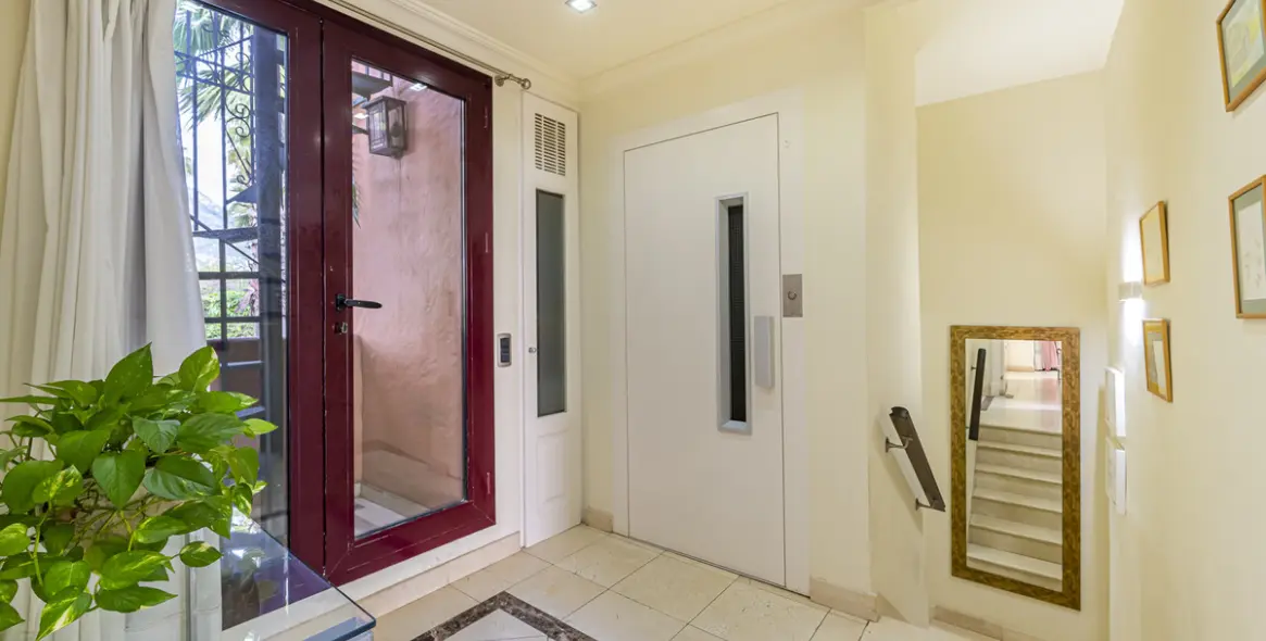 Venta de casa pareada en The Golden Mile 33