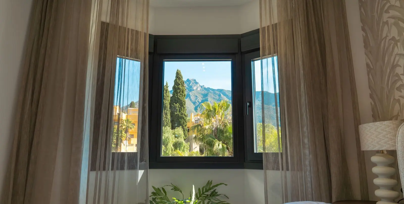 Sale of townhouse in Nagüeles 10