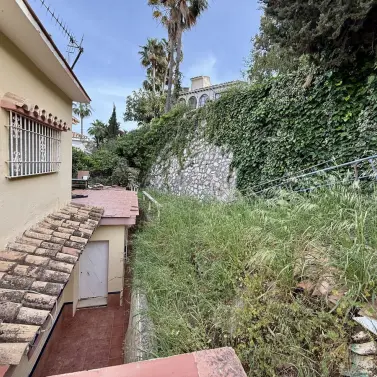 Venta de villa independiente en Calahonda