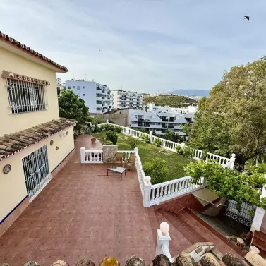 Venta de villa independiente en Calahonda