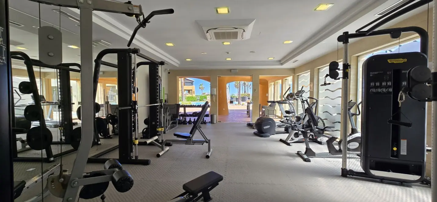 Продажа апартаментов на среднем этаже в Estepona 3