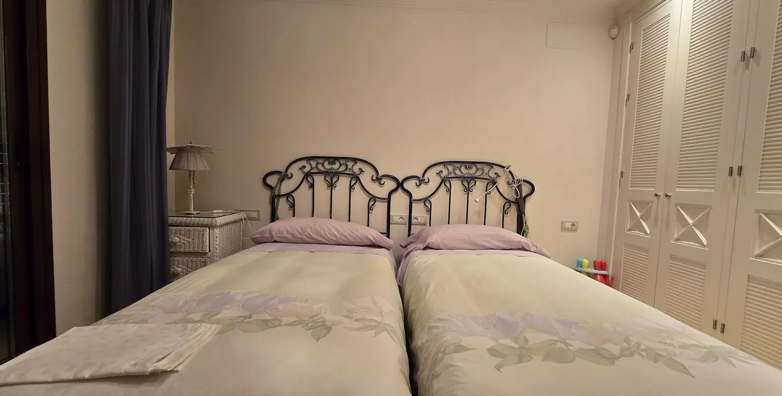 Продажа апартаментов на среднем этаже в Estepona 23